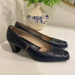 Roberto Capucci Italian Navy Heel Size 6B